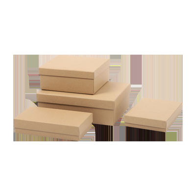 Bom preço. Caixa-presente de papel clássico de cartão de jogo on-line