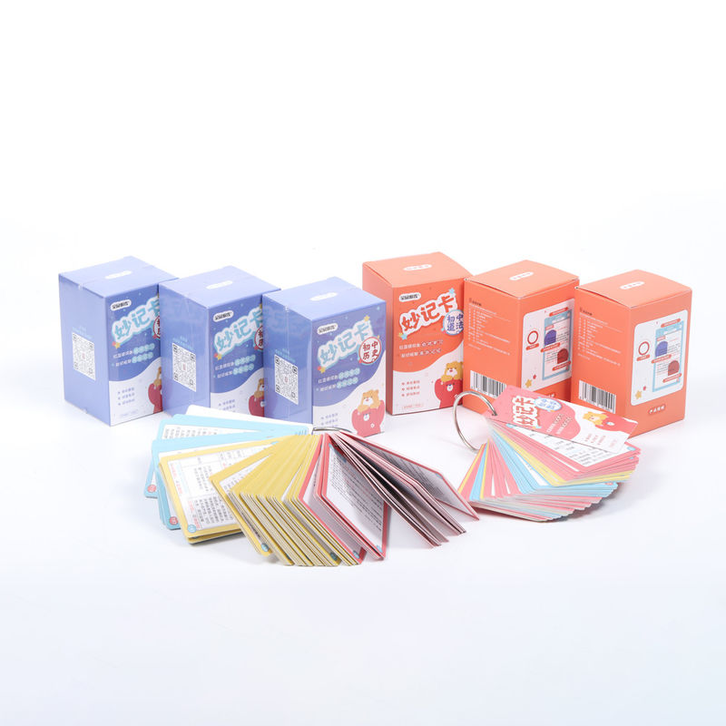 Padrão de quebra-cabeça colorido Jogos de cartas para todas as idades