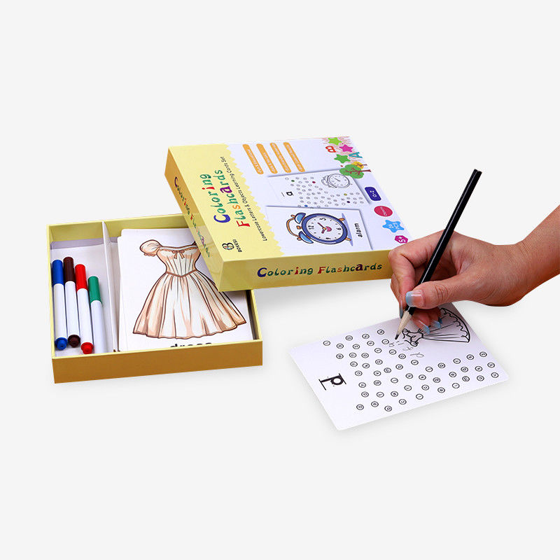 Ilustrações coloridas e envolventes Cartas educativas com Personalização Sim